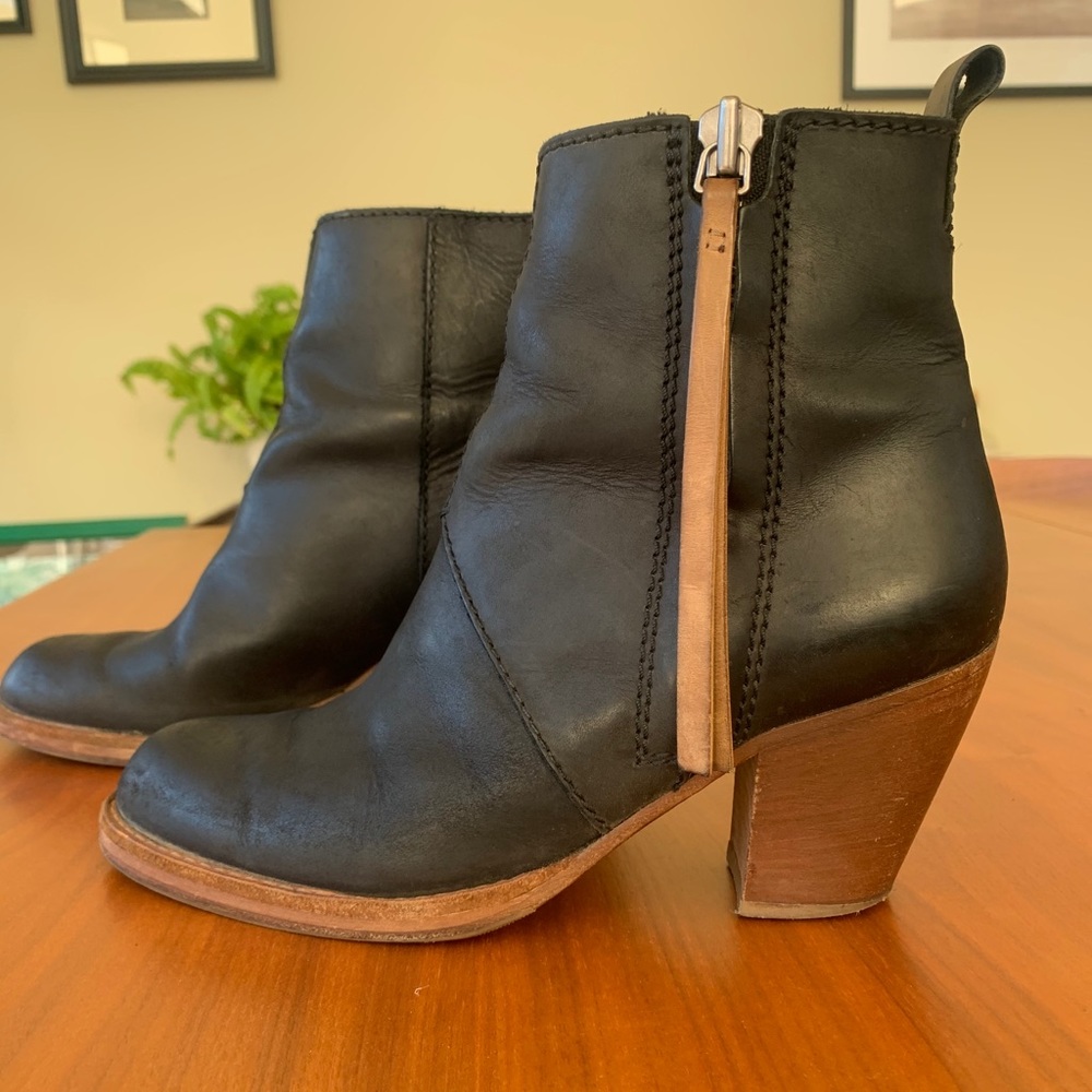 Acne Pistol Contrast boot Black size 37.